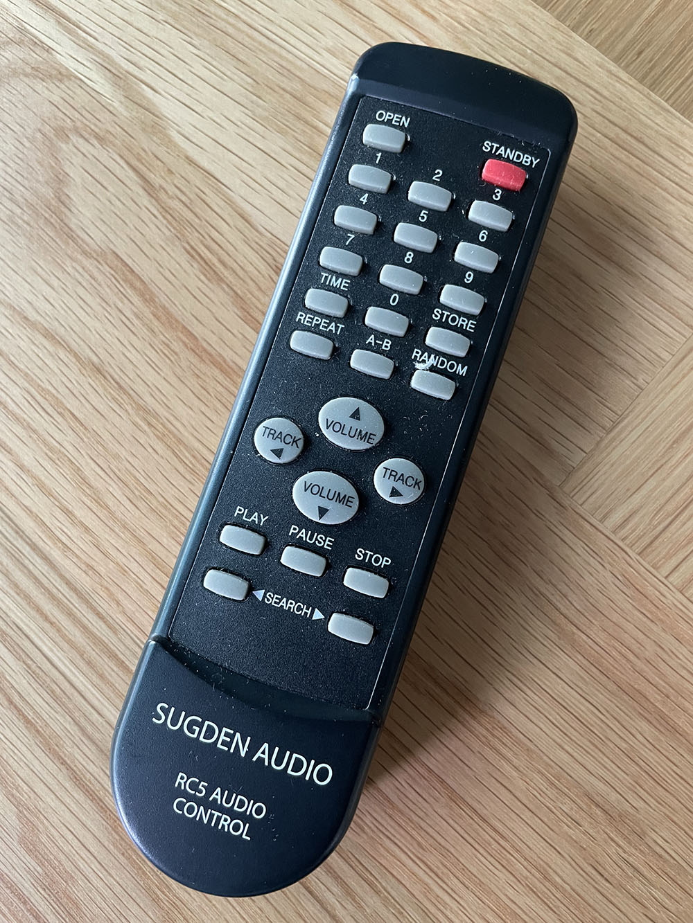 Sugden Masterclass LA-4 Stereo Preamplifier - Image 3