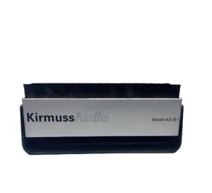 Kirmuss Audio  KA-B1 - Combination 10 Micron Parastatic Felt / 2.5M Carbon Fibre Brush